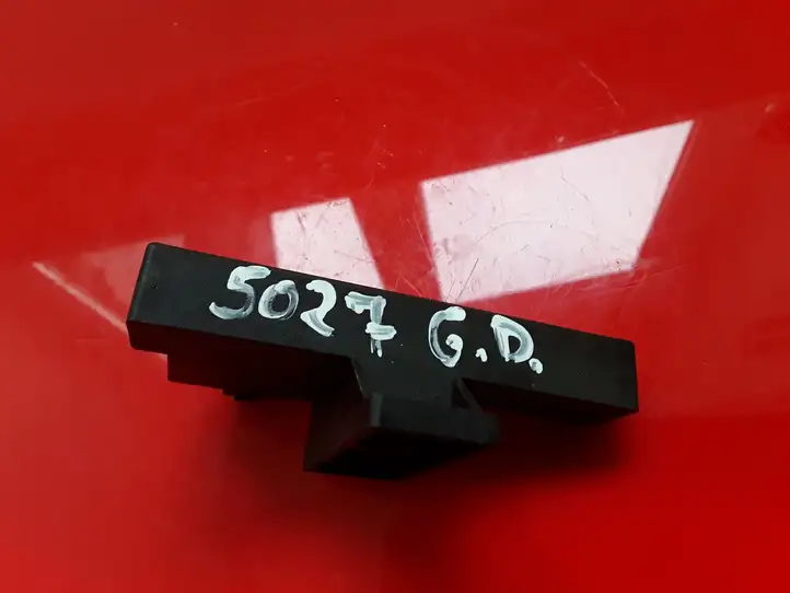 Audi A8 S8 D4 4H (2010 - 2014) 8K0907247 Блок бесключевого доступа — фото 4