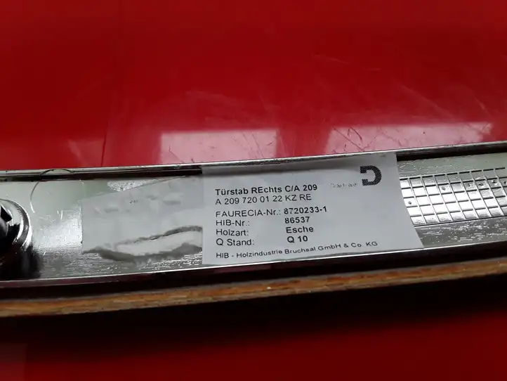 Mercedes-Benz CLK A209,C209 (2002 - 2009) A2097200122 Декоративная накладка передней двери — фото 2