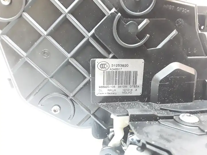 Volvo S80 (2009 - 2013) 31253920 Замок задней двери — фото 3