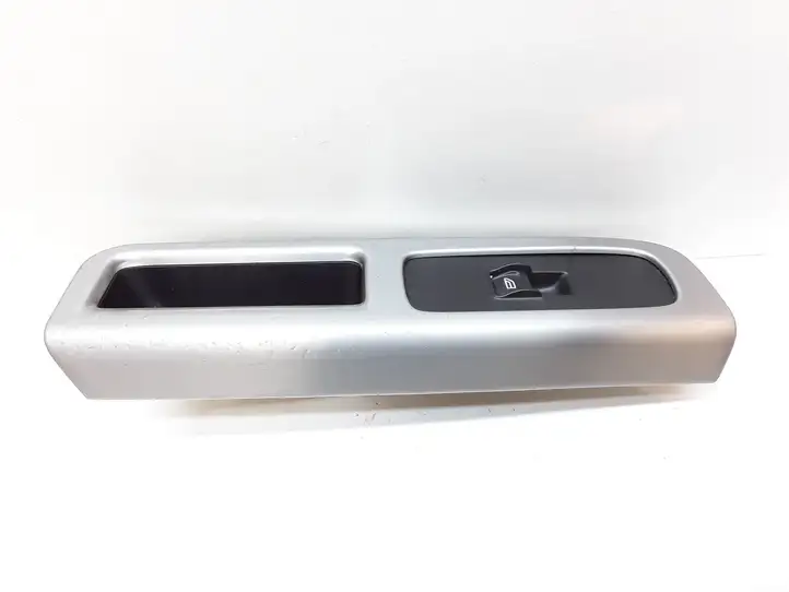 Volvo C30 (2007 - 2010) 30773214 Кнопка стеклоподъемников — фото 1