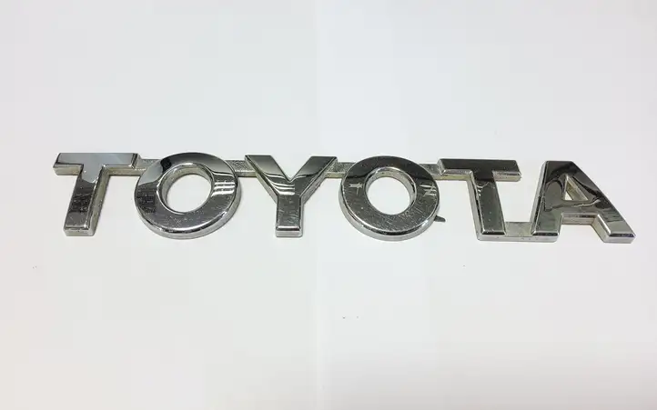 Toyota Hilux (AN10, AN20, AN30) (2011 - 2015) 754690K020 Эмблемы и надписи — фото 1