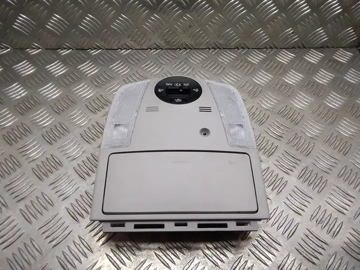 Toyota Prius (XW30) (2009 - 2015) 8973247030 Передняя подсветка — фото 1