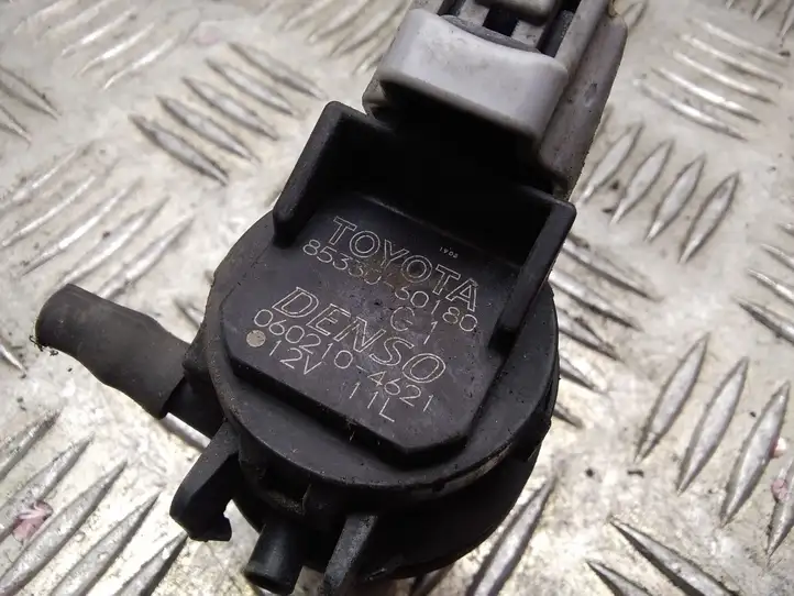 Toyota Prius (XW30) (2009 - 2015) 8533060180 Насос омывателя стекла — фото 3