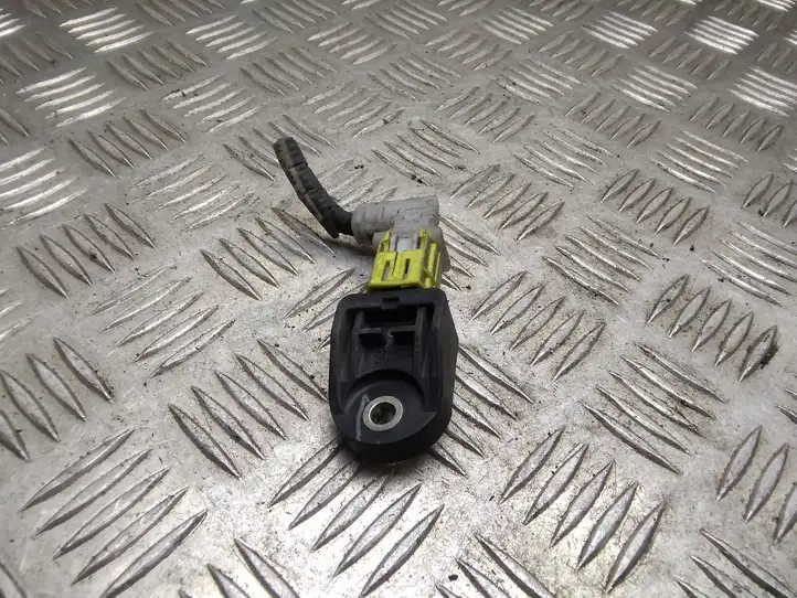 Toyota Prius (XW30) (2009 - 2015) 8917375010 Датчик удара SRS — фото 1