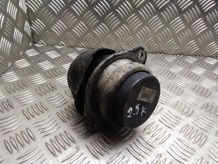 Volkswagen Touareg I (2002 - 2010) 7L6199131C Опора двигателя — фото 2
