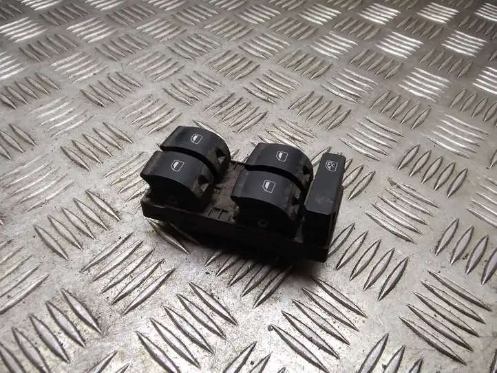 Audi A4 S4 B7 8E 8H (2004 - 2009) 8E0959851 Кнопка стеклоподъемников — фото 1