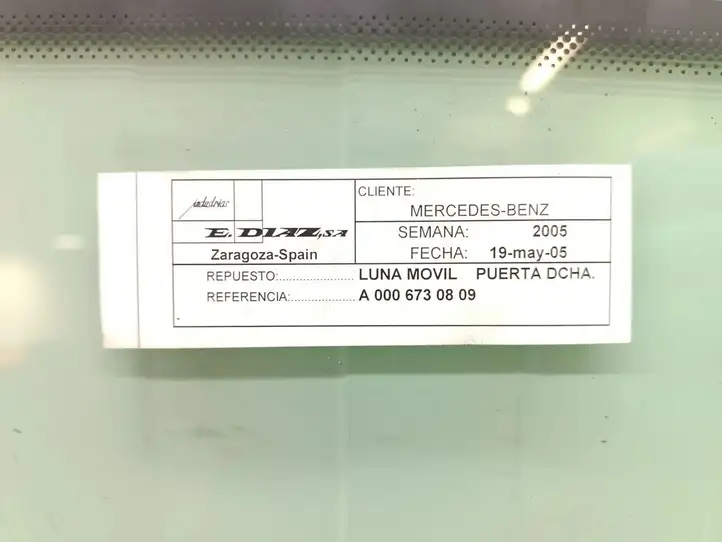 Mercedes-Benz Vito Viano W638 (1996 - 2003) A0006730809 Заднее боковое стекло — фото 7
