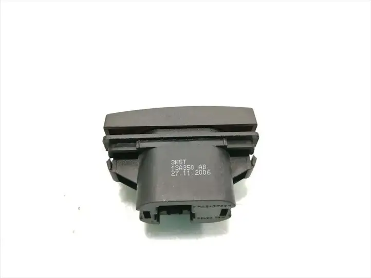 Ford Focus (2005 - 2008) 3M5T13A350AB Включатель аварийных фонарей — фото 4