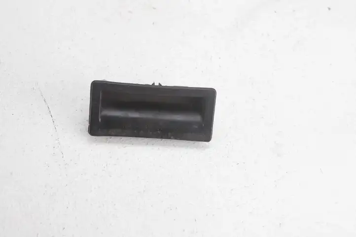 Audi A4 S4 B8 8K (2011 - 2015) 5N0827566 Кнопка закрытия крышки багажника — фото 1