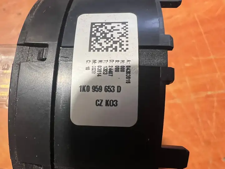 Audi A3/S3 8P (2004 - 2008) 1K0959653D Контактное кольцо SRS — фото 2