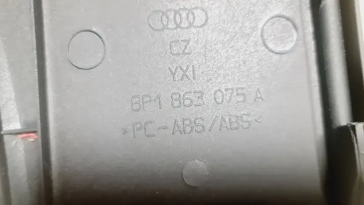 Audi A3/S3 8P (2004 - 2008) 8P1863075A Нижняя отделка панели приборов — фото 5