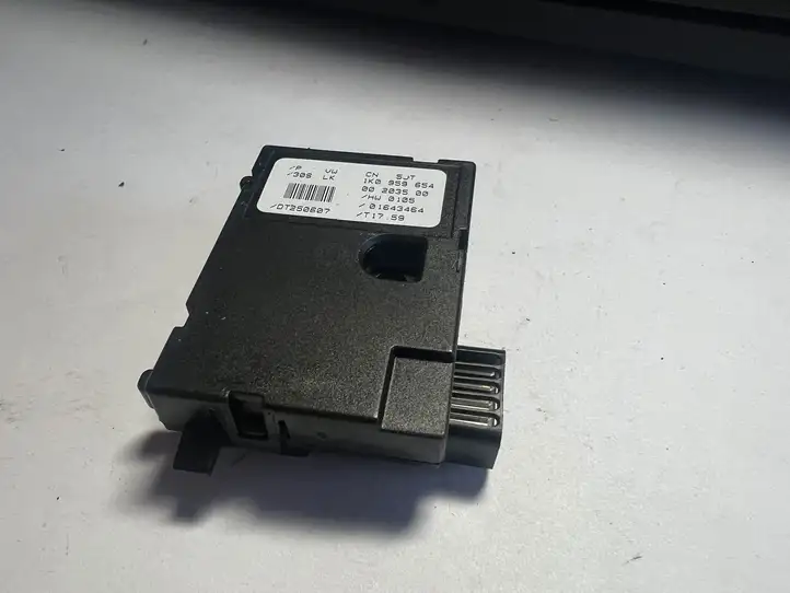 Audi A3/S3 8P (2004 - 2008) 1K0959654 Датчик угла поворота руля — фото 1