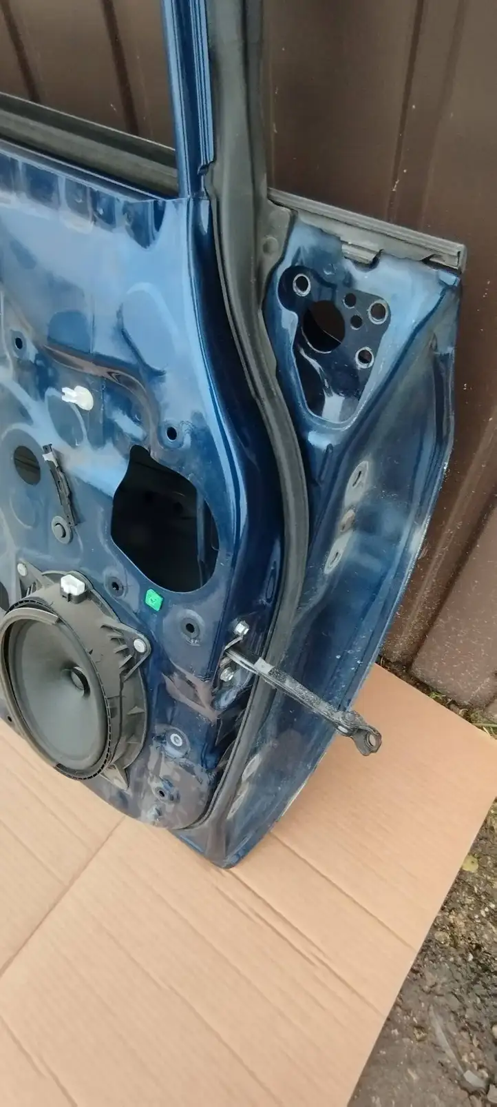 Toyota Prius (XW30) (2009 - 2015) Дверь — фото 2