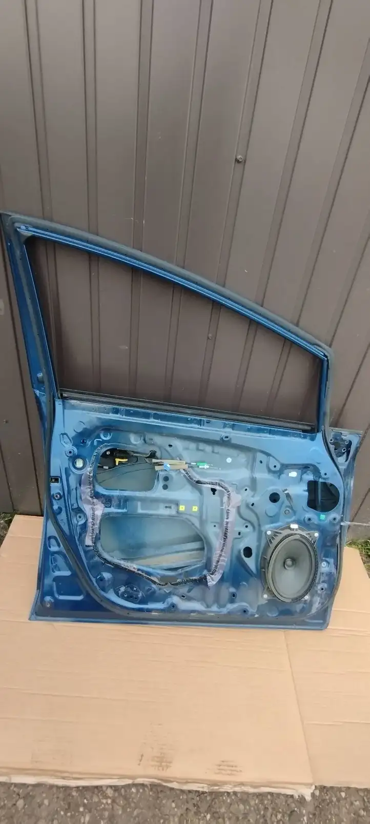 Toyota Prius (XW30) (2009 - 2015) Дверь — фото 3