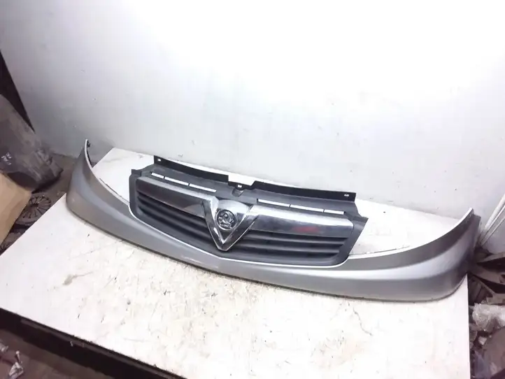 Opel Vivaro (2006 - 2014) 93856149 Верхняя решетка радиатора — фото 3