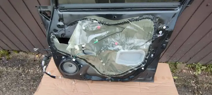 Toyota Verso (2012 - 2015) Дверь — фото 5