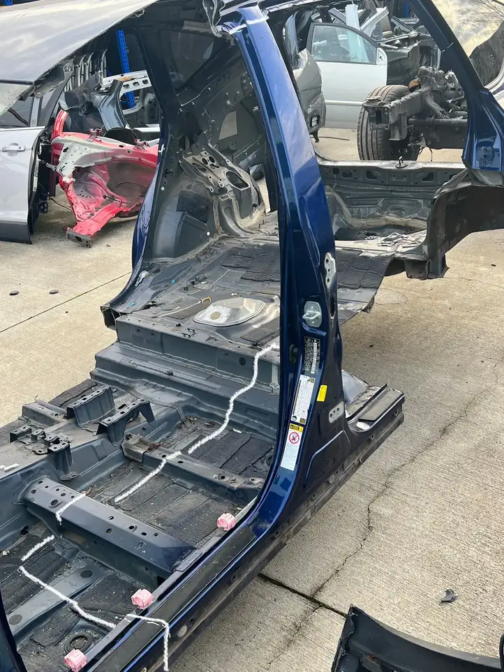 Toyota Prius (XW30) (2009 - 2015) Боковина кузова — фото 2