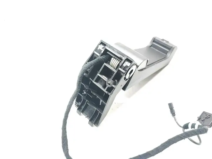 BMW X5 E70 (2006 - 2013) Блок GSM — фото 3
