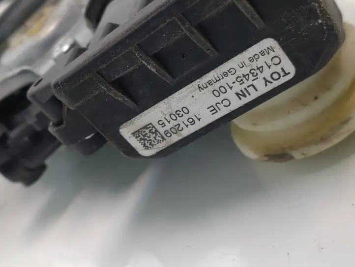 Toyota Auris E180 (2012 - 2018) 8571002420B Механический стеклоподъемник передней двери — фото 6