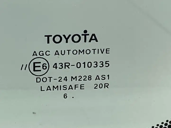Toyota Auris E180 (2012 - 2018) 43R010335 Переднее стекло — фото 8