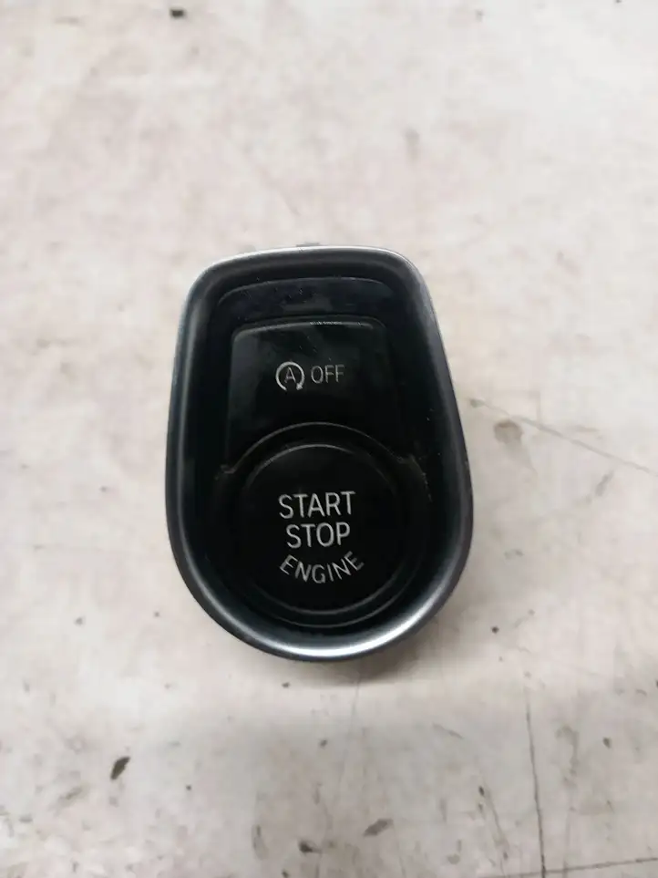BMW 3 F30 F35 F31 (2012 - 2018) 3393320102 Включатель зажигания и стартера — фото 1