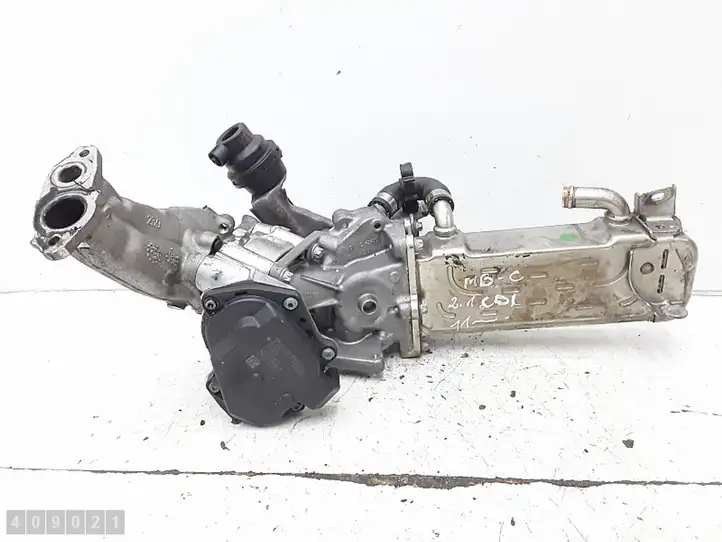 Mercedes-Benz C W204 (2007 - 2014) A6511420067 Охладитель клапана EGR — фото 5