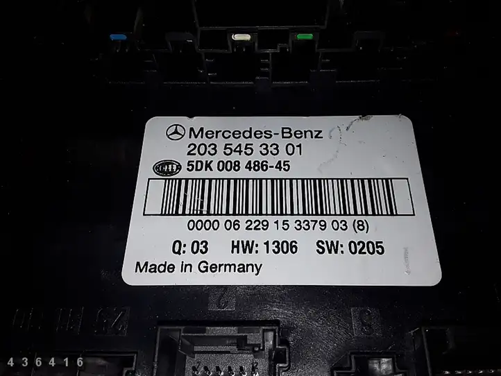 Mercedes-Benz C AMG W203 (2000 - 2007) 2035453301 Блок предохранителей — фото 9