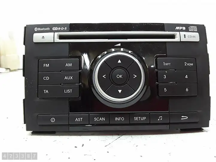 Kia Venga (2010 - 2014) 961601p050 Магнитола / мультимедийная система — фото 1