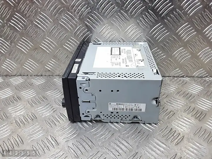 Nissan Juke I F15 (2010 - 2018) 7612830090 Магнитола / мультимедийная система — фото 2