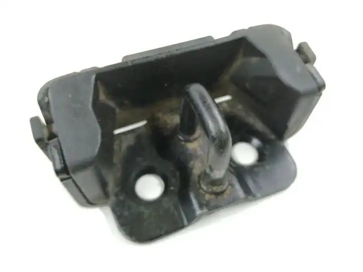 Nissan Qashqai (2013 - 2017) 28J1553922 Скоба замка крышки багажника — фото 1