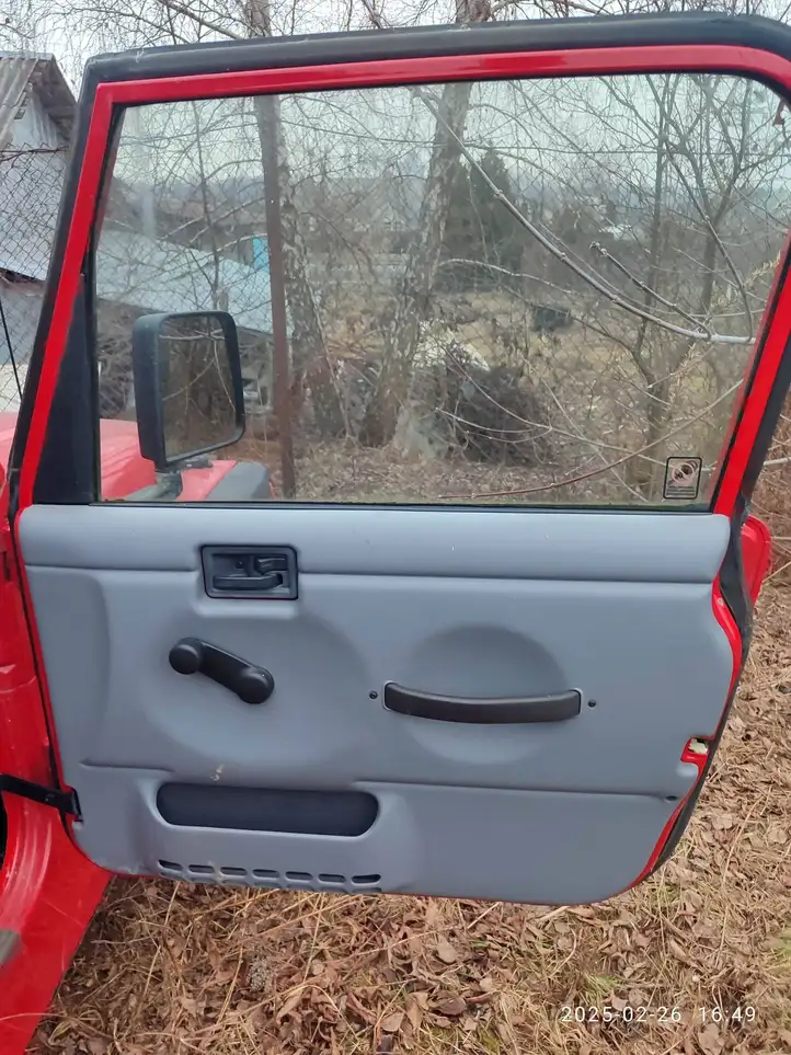Jeep Wrangler (1996 - 2006) Дверь — фото 9