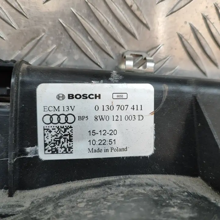 Audi Q8 (2018 - ) 8W0121207C Дифузор радиатора — фото 8