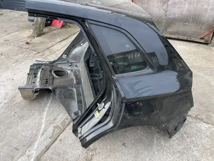 Audi Q5 SQ5 (2017 - ) Задняя часть кузова — фото 6