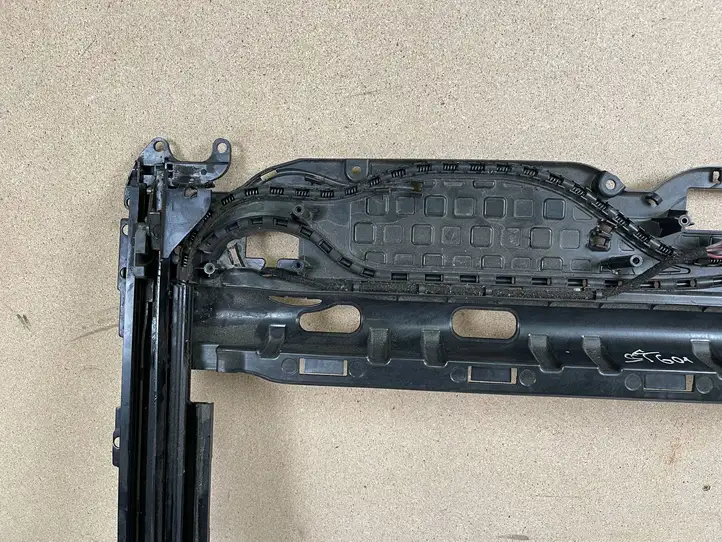 Audi A3/S3 8V (2012 - 2016) 8V5877049 Рама раздвижной крыши — фото 6