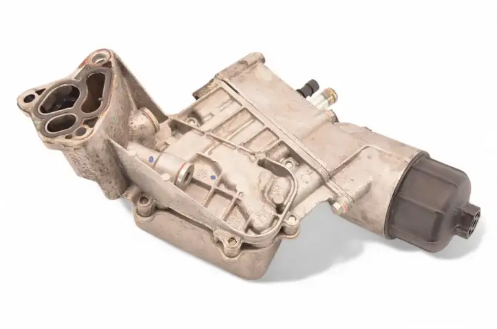 Jeep Grand Cherokee (2010 - 2021) 68269916AB Кронштейн масляного фильтра — фото 5