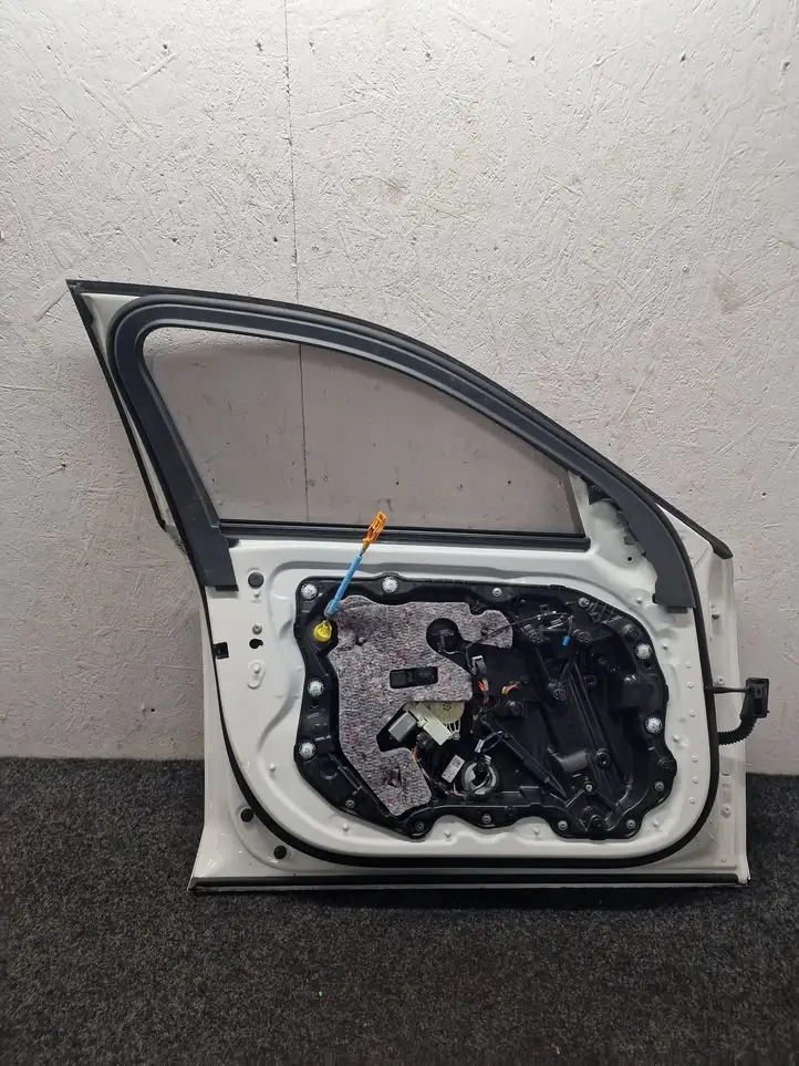 BMW i5 G60 (2023 - ) Дверь — фото 12