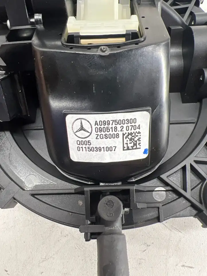Mercedes-Benz GLC X253/C253 (2015 - ) A0997500300 Ручка багажника с камерой — фото 3