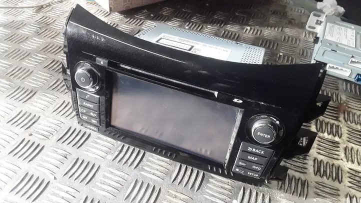 Nissan Navara D23 (2015 - ) 7513750209 Магнитола / мультимедийная система — фото 1