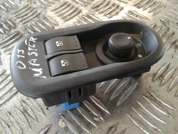 Renault Master III (2010 - ) 8200637849 Кнопка стеклоподъемников — фото 1