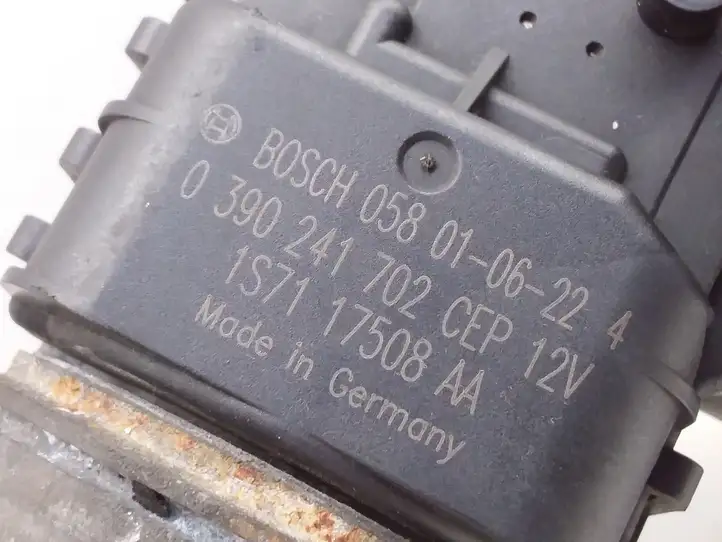 Ford Mondeo Mk III (2000 - 2007) 1S7117508AA Двигатель стеклоочистителей — фото 3