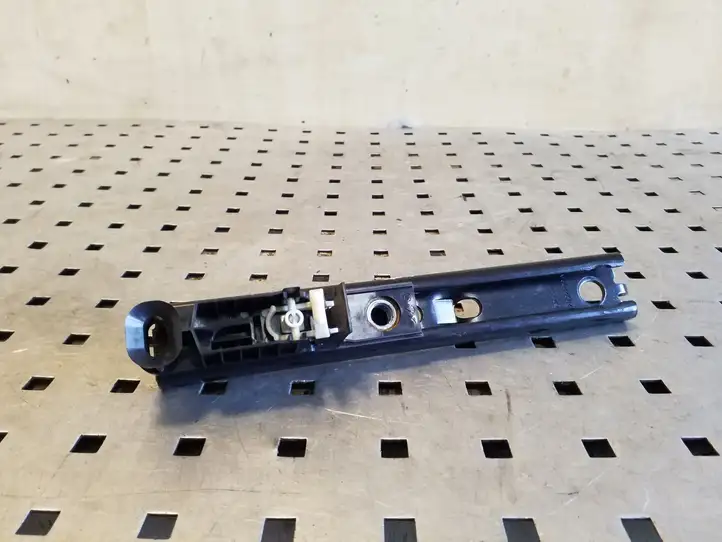 Land Rover Range Rover Sport L320 (2005 - 2009) 532092200A Регулятор ремня безопасности — фото 2