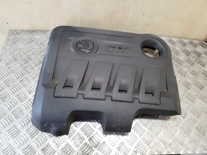 Skoda Yeti (5L) (2013 - 2018) 03L103925B Крышка двигателя декоративная — фото 1