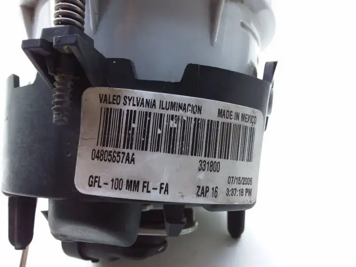 Dodge Caliber (2006 - 2012) 61A18080164 Передняя противотуманная фара — фото 5