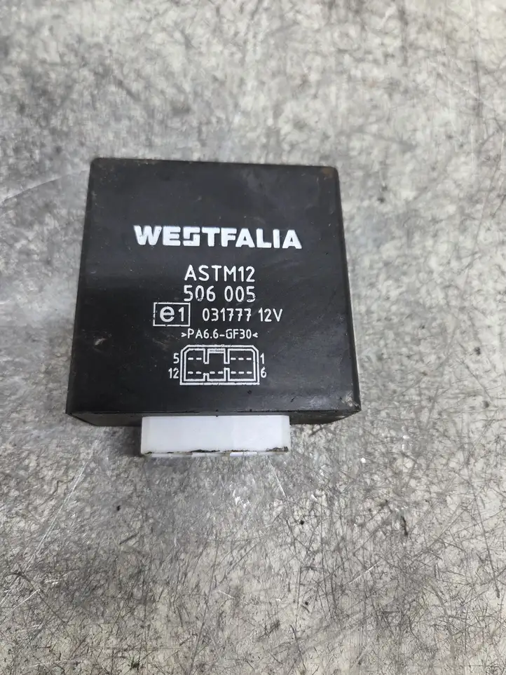 Opel Meriva A (2002 - 2006) 031777 Реле крюка для прицепа — фото 1