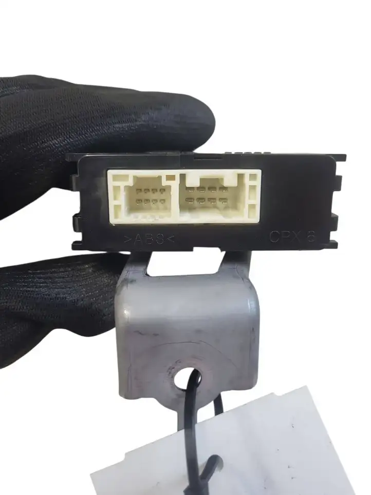 Toyota RAV 4 (XA50) (2018 - ) 8594042040 Реле стеклоочистителей — фото 3