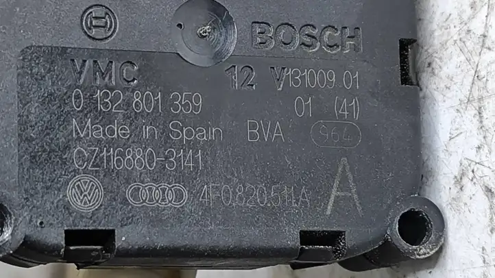 Audi A6 S6 C6 4F (2008 - 2011) 4F0820511A Двигатель задвижки потока воздуха — фото 2