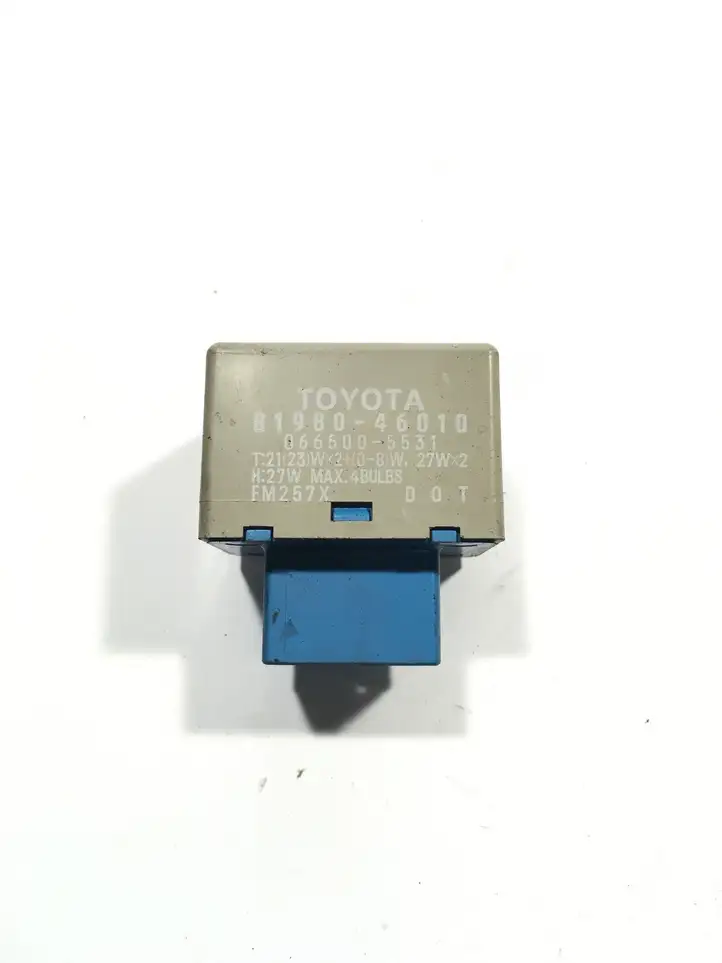 Toyota RAV 4 (XA30) (2006 - 2016) 8198046010 Реле аварийных фонарей — фото 1