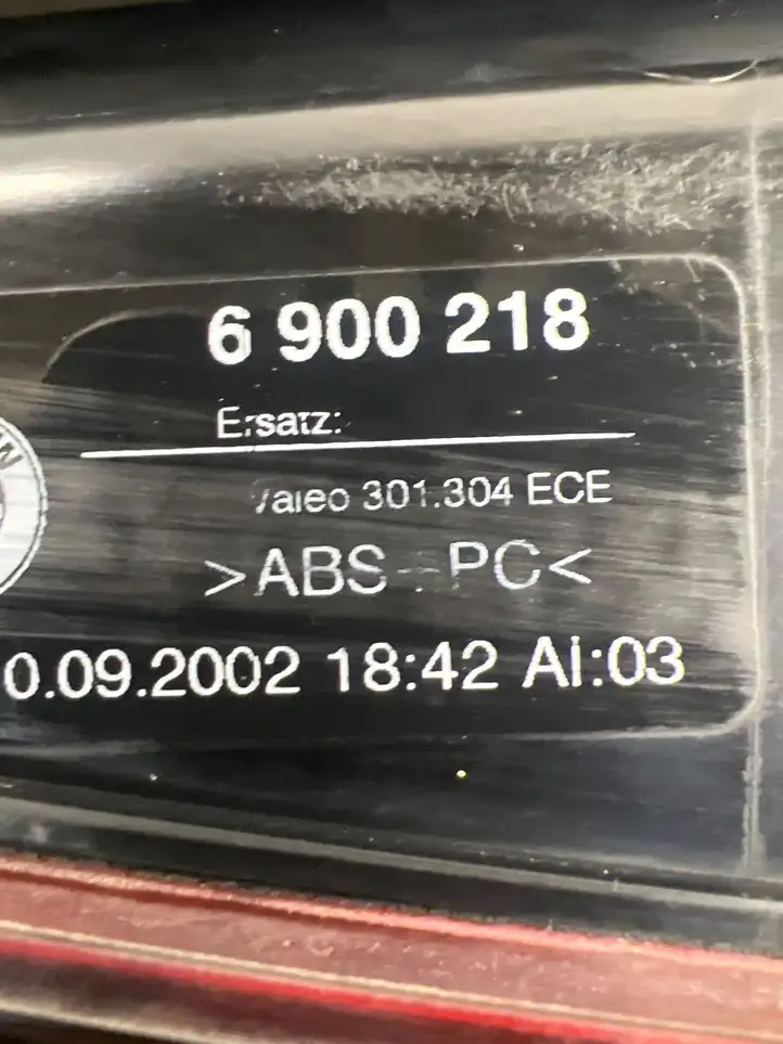 BMW 5 E39 6900218 Задний фонарь в крышке багажника — фото 3