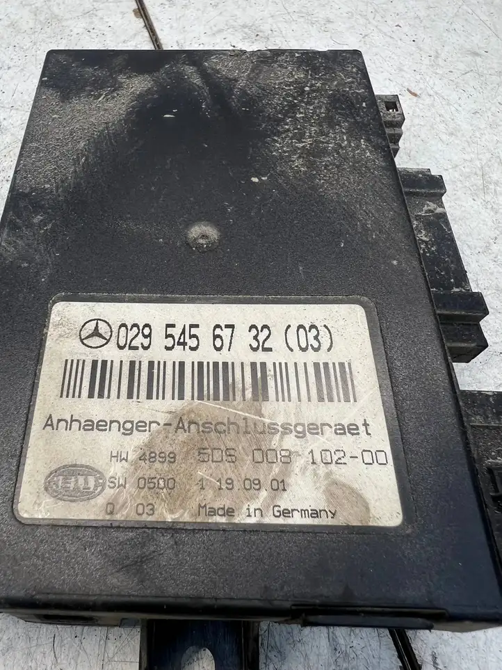 Mercedes-Benz C W203 (2000 - 2007) 0295456732 Реле крюка для прицепа — фото 3