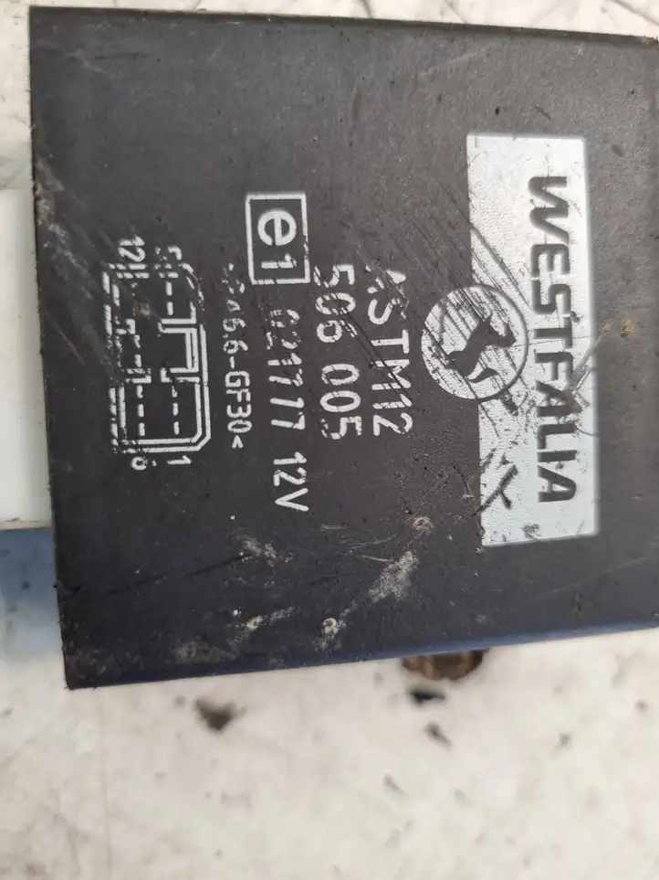 Opel Zafira B (2003 - 2006) ASTM12 Реле крюка для прицепа — фото 4